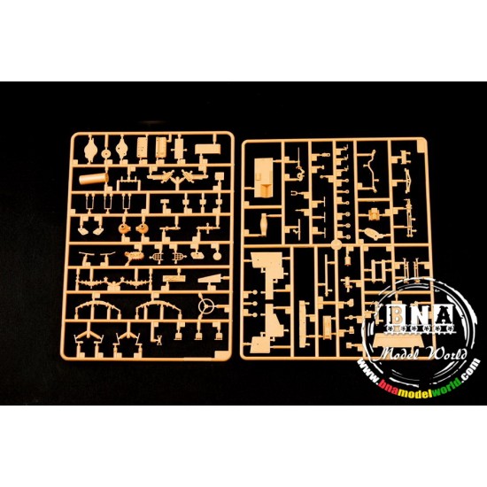 1/35 US M3A1 White Scout Car, Early Production 1/35 US M3A1 White Scout Car, Early Production