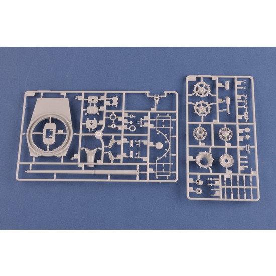 1/35 PzKpfw.VI SdKfz.182 Tiger II (Porsche Early) 1/35 PzKpfw.VI SdKfz.182 Tiger II (Porsche Early)