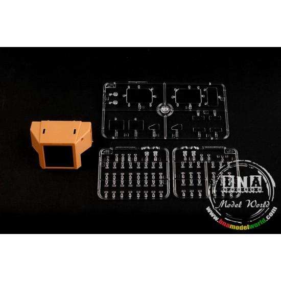 1/35 M1070 Truck Tractor & M1000 Heavy Equipment Transporter Semi-trailer 1/35 M1070 Truck Tractor & M1000 Heavy Equipment Transporter Semi-trailer