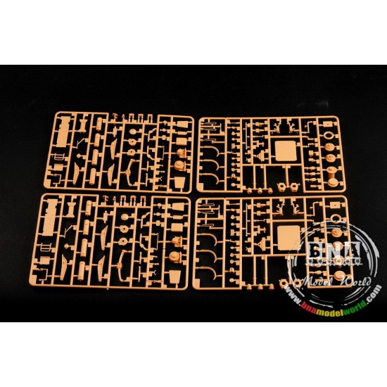 1/35 M1070 Truck Tractor & M1000 Heavy Equipment Transporter Semi-trailer 1/35 M1070 Truck Tractor & M1000 Heavy Equipment Transporter Semi-trailer