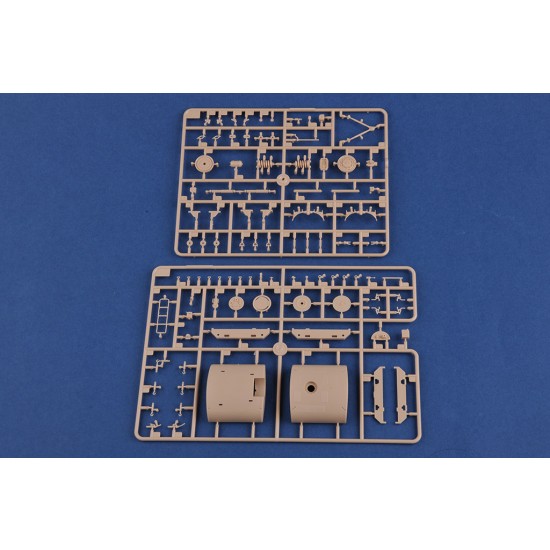1/35 LKW 5t Mil Glw KAT I Und KAT I A1 (4 1/35 LKW 5t Mil Glw KAT I Und KAT I A1 (4