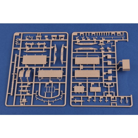 1/35 LKW 5t Mil Glw KAT I Und KAT I A1 (4 1/35 LKW 5t Mil Glw KAT I Und KAT I A1 (4