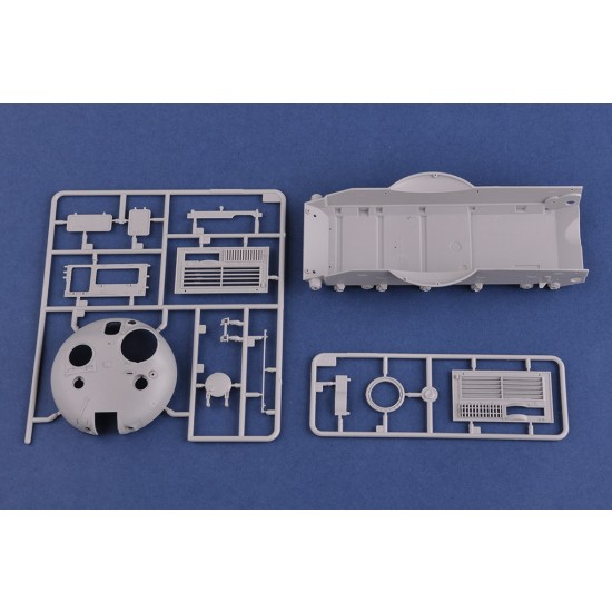 1/35 Ukraine KrAZ-6446 Tractor w/MAZ/ChMZAP-5247G Semitrailer 1/35 Ukraine KrAZ-6446 Tractor w/MAZ/ChMZAP-5247G Semitrailer