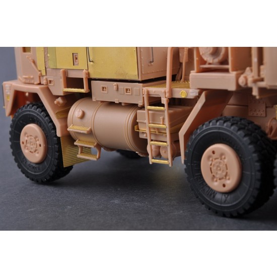 1/35 M1070 Gun Truck 1/35 M1070 Gun Truck