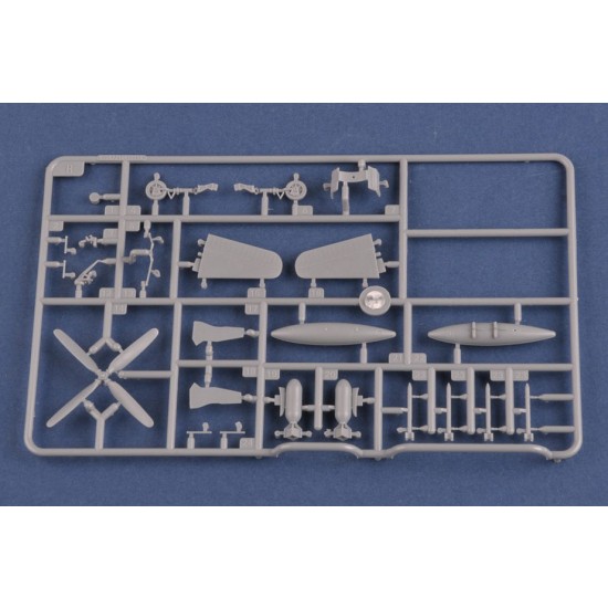 1/72 Grumman F8F-1 Bearcat 1/72 Grumman F8F-1 Bearcat