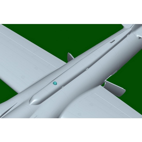 1/72 Lockheed U-2C Dragon Lady 1/72 Lockheed U-2C Dragon Lady