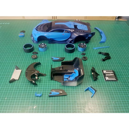 1/24 Bugatti Vision Gran Turismo (resin kit) 1/24 Bugatti Vision Gran Turismo (resin kit)