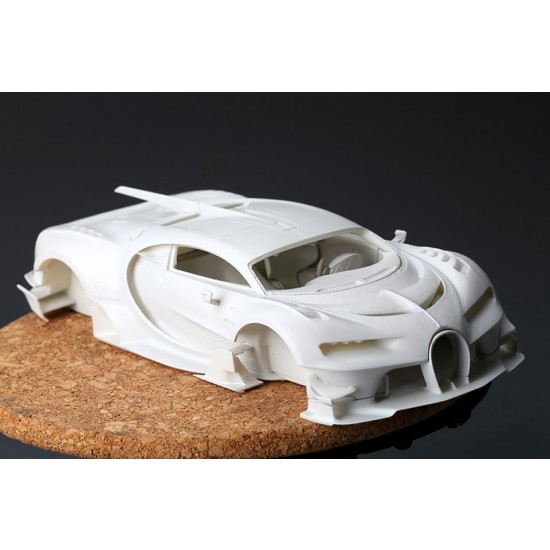 1/24 Bugatti Vision Gran Turismo (resin kit) 1/24 Bugatti Vision Gran Turismo (resin kit)