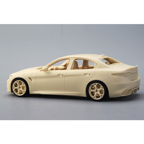 1/24 Alfa Romeo Giulia Quadrifoglio Full Resin Kit 1/24 Alfa Romeo Giulia Quadrifoglio Full Resin Kit
