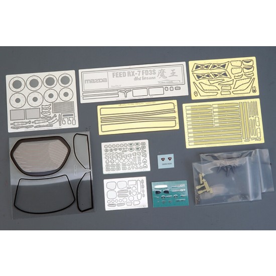 1/24 Mazda RX7 FD (FEED) Full Resin Kit 1/24 Mazda RX7 FD (FEED) Full Resin Kit