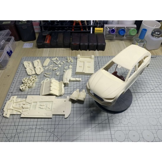 1/24 Audi RS6 Avant 1/24 Audi RS6 Avant