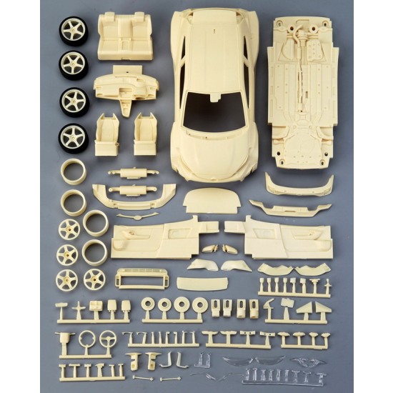 1/24 Rocket Bunny GR Yaris (HKS) 1/24 Rocket Bunny GR Yaris (HKS)
