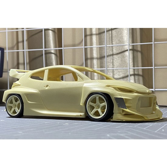1/24 Rocket Bunny GR Yaris (HKS) 1/24 Rocket Bunny GR Yaris (HKS)