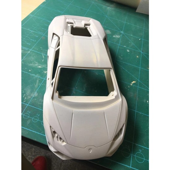 1/18 Lamborghini Huracan Performante LP 640-4 (resin kit) 1/18 Lamborghini Huracan Performante LP 640-4 (resin kit)
