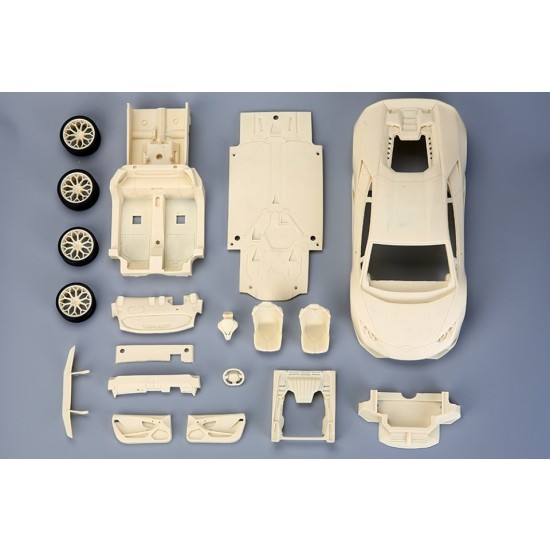 1/18 Lamborghini Huracan Performante LP 640-4 (resin kit) 1/18 Lamborghini Huracan Performante LP 640-4 (resin kit)