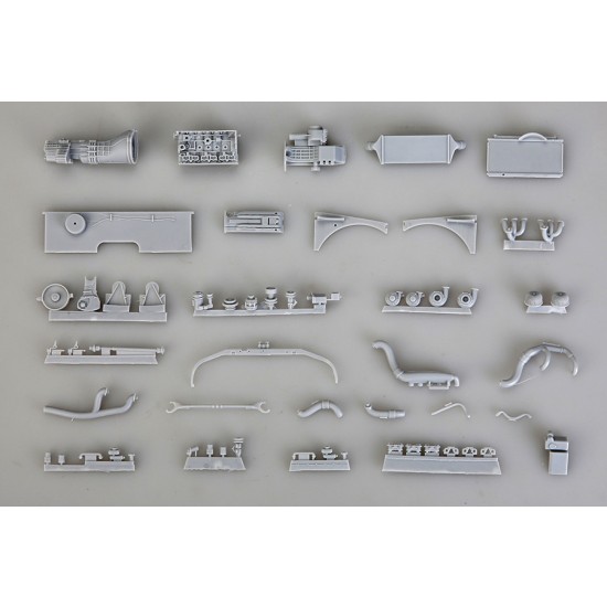 1/24 Nissan RB26 Full Detail Engine Kit for Skyline GT-R (R34) kit (Resin) 1/24 Nissan RB26 Full Detail Engine Kit for Skyline GT-R (R34) kit (Resin)