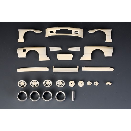 1/24 RB Pandem Nissan R32 Wide Body Transkit for Tamiya kits 1/24 RB Pandem Nissan R32 Wide Body Transkit for Tamiya kits