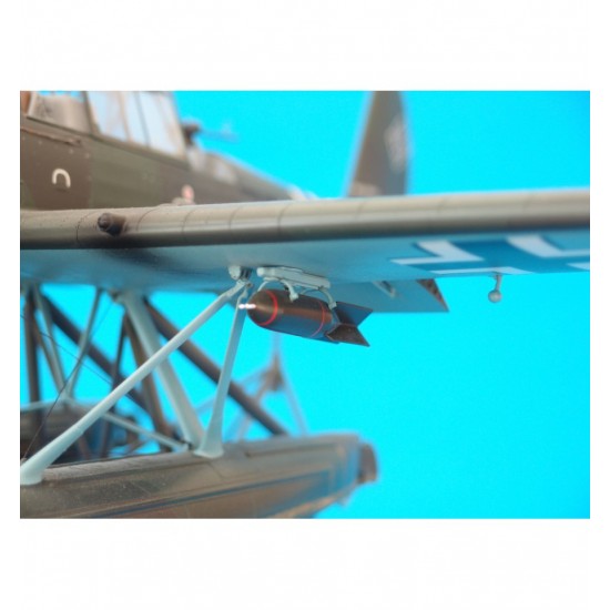 1/32 Ships Catapult for Arado Ar 196 1/32 Ships Catapult for Arado Ar 196