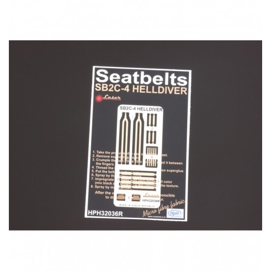 1/32 Curtiss SB2C-4 Helldiver 1/32 Curtiss SB2C-4 Helldiver