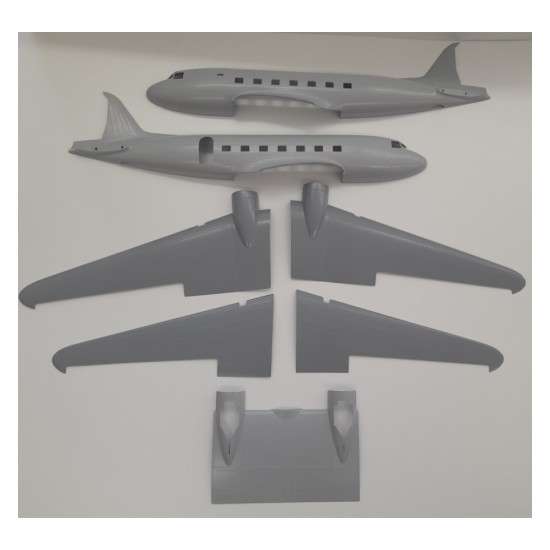 1/32 Douglas DC-3 Dakota with Highly Detailed Interior. Decals for Continental Airlines 1/32 Douglas DC-3 Dakota with Highly Detailed Interior. Decals for Continental Airlines