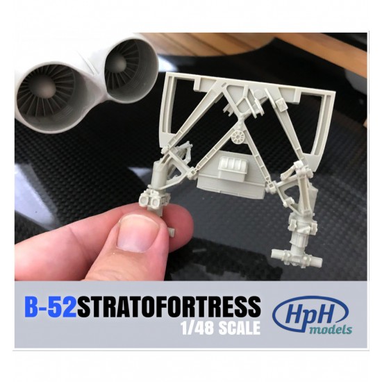 1/48 Boeing B-52H Stratofortress 1/48 Boeing B-52H Stratofortress