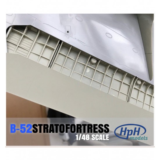 1/48 Boeing B-52H Stratofortress 1/48 Boeing B-52H Stratofortress