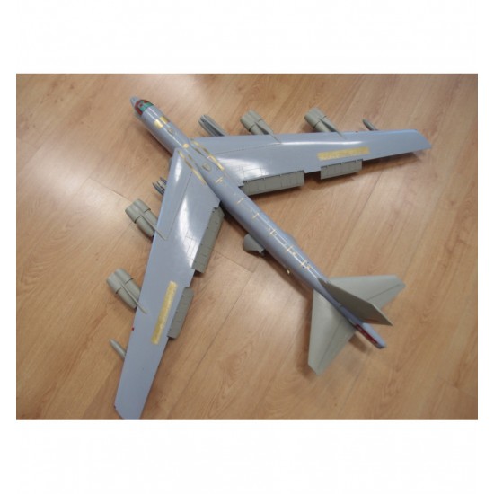 1/48 Boeing B-52H Stratofortress 1/48 Boeing B-52H Stratofortress