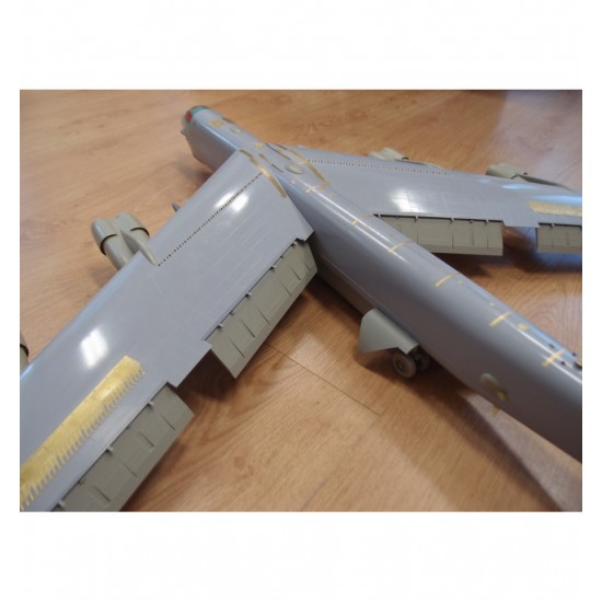1/48 Boeing B-52H Stratofortress 1/48 Boeing B-52H Stratofortress