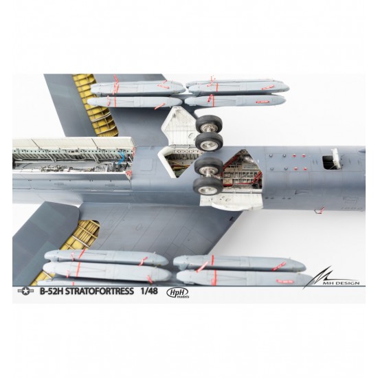 1/48 Boeing B-52H Stratofortress 1/48 Boeing B-52H Stratofortress