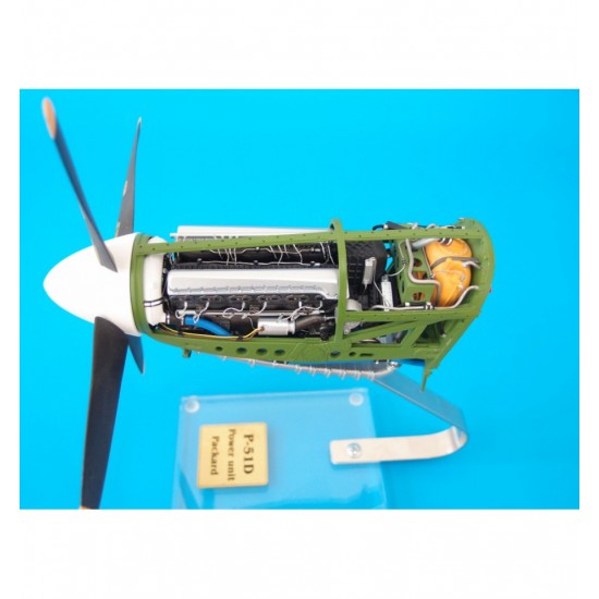 1/18 P-51 Mustang (PACKARD) Engine 1/18 P-51 Mustang (PACKARD) Engine