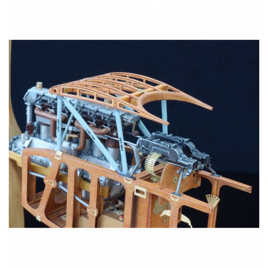 1/18 Aviatik (Berg) D.I.Austro Daimler 160 HP Engine 1/18 Aviatik (Berg) D.I.Austro Daimler 160 HP Engine