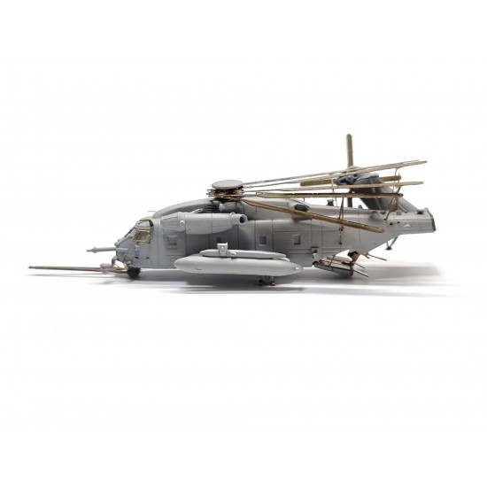 1/350 US Marine CH-53E Super Stallion (2pcs) 1/350 US Marine CH-53E Super Stallion (2pcs)