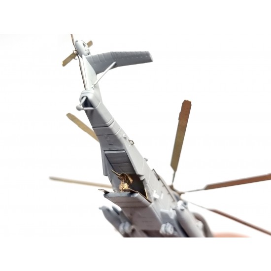 1/350 US Marine CH-53E Super Stallion (2pcs) 1/350 US Marine CH-53E Super Stallion (2pcs)