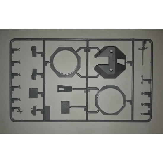 1/35 WWII German Armoured Vehicle Panzerspahwagen P 204 (f) w/CDM Turret 1/35 WWII German Armoured Vehicle Panzerspahwagen P 204 (f) w/CDM Turret