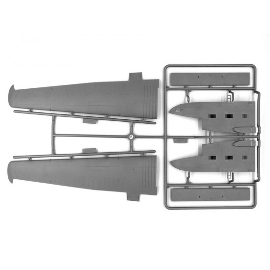 1/48 WWII German Gotha Go 244B-2 Transport Aircraft 1/48 WWII German Gotha Go 244B-2 Transport Aircraft