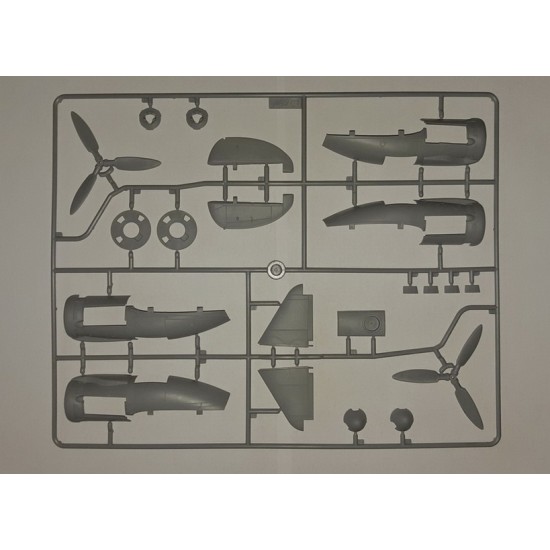 1/48 WWII German Night Fighter Ju 88 1/48 WWII German Night Fighter Ju 88