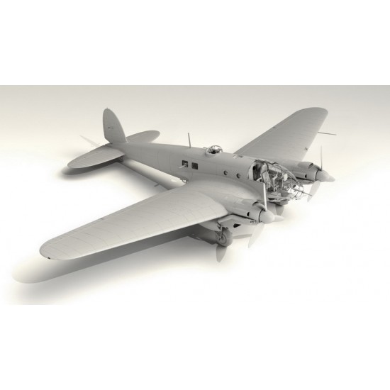 1/48 WWII German Bomber Heinkel He 111H-20 1/48 WWII German Bomber Heinkel He 111H-20