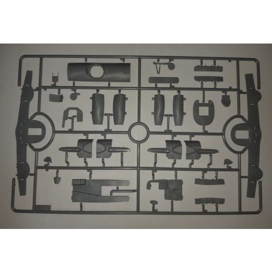 1/48 WWII German Bomber Heinkel He 111H-20 1/48 WWII German Bomber Heinkel He 111H-20