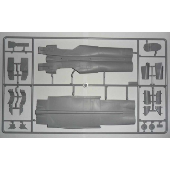 1/48 Soviet Reconnaissance Plane MiG-25 RB 1/48 Soviet Reconnaissance Plane MiG-25 RB