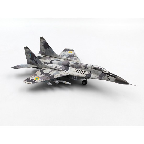 1/72 Ukrainian MiG-29 9-13 Fighter with HARM Missiles Radar Hunter 1/72 Ukrainian MiG-29 9-13 Fighter with HARM Missiles Radar Hunter
