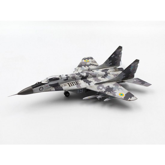 1/72 Ukrainian MiG-29 9-13 Fighter with HARM Missiles Radar Hunter 1/72 Ukrainian MiG-29 9-13 Fighter with HARM Missiles Radar Hunter