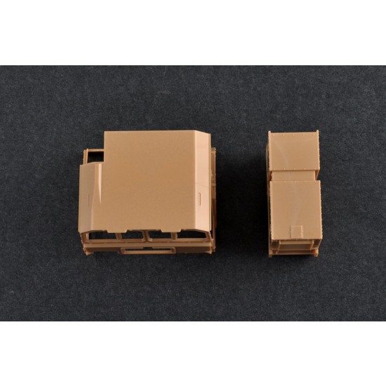 1/35 M1001 w/M790 Erector Launcher Trailer 1/35 M1001 w/M790 Erector Launcher Trailer