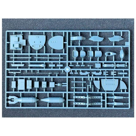 1/32 Aichi D3A1 Val Carrier-based Dive Bomber 1/32 Aichi D3A1 Val Carrier-based Dive Bomber