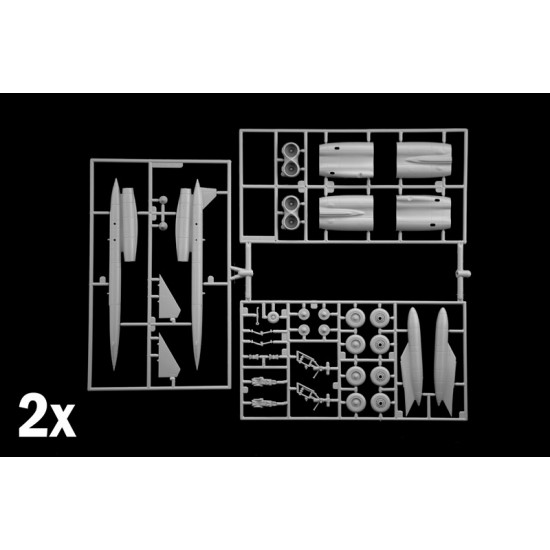 1/72 Boeing B-52G Stratofortress Early Version with Hound Dog Missiles 1/72 Boeing B-52G Stratofortress Early Version with Hound Dog Missiles