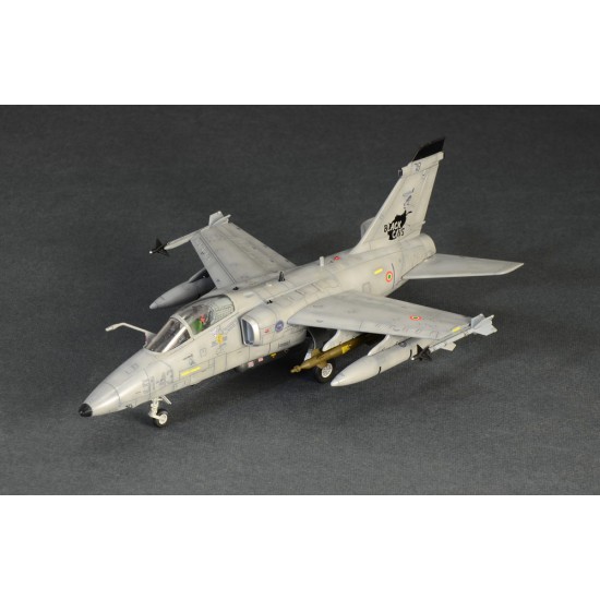 1/72 AMX Ghibli Single-engine Ground Attack Aircraft 1/72 AMX Ghibli Single-engine Ground Attack Aircraft