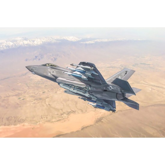 1/72 Lockheed Martin F-35A Lightning II (Beast Mode) w/Australian Decals 1/72 Lockheed Martin F-35A Lightning II (Beast Mode) w/Australian Decals