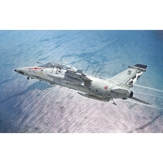 1/72 AMX-T Twin Seater Ground-attack Aircraft 1/72 AMX-T Twin Seater Ground-attack Aircraft