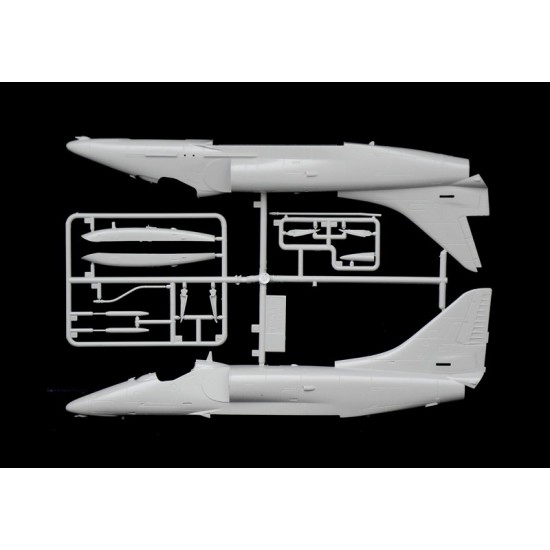 1/48 Douglas A-4E/F/G Skyhawk w/Australian Decals 1/48 Douglas A-4E/F/G Skyhawk w/Australian Decals