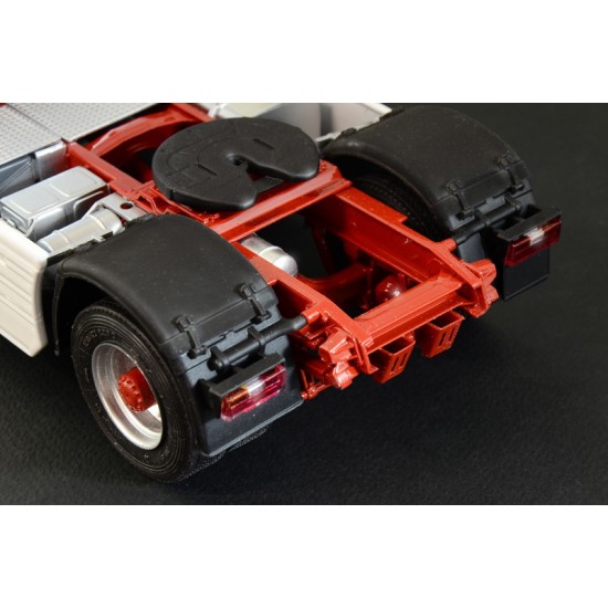 1/24 IVECO Turbostar 190.48 Truck 1/24 IVECO Turbostar 190.48 Truck