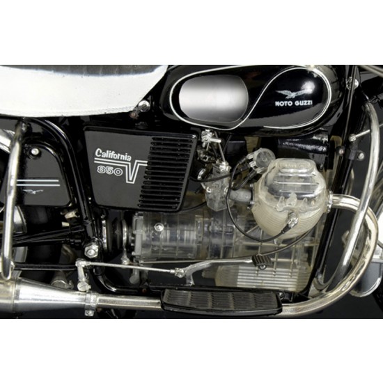 1/6 Moto Guzzi V850 California Motorbike